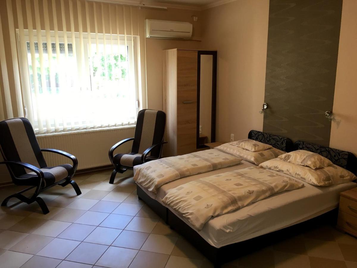 Aranyapartman Hajduszoboszlo Bagian luar foto